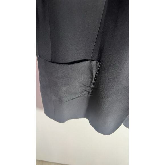 Garnet Hill 100%Silk Relaxed One Button Blazer Womens Size 12 Black Unstructured - Picture 8 of 13